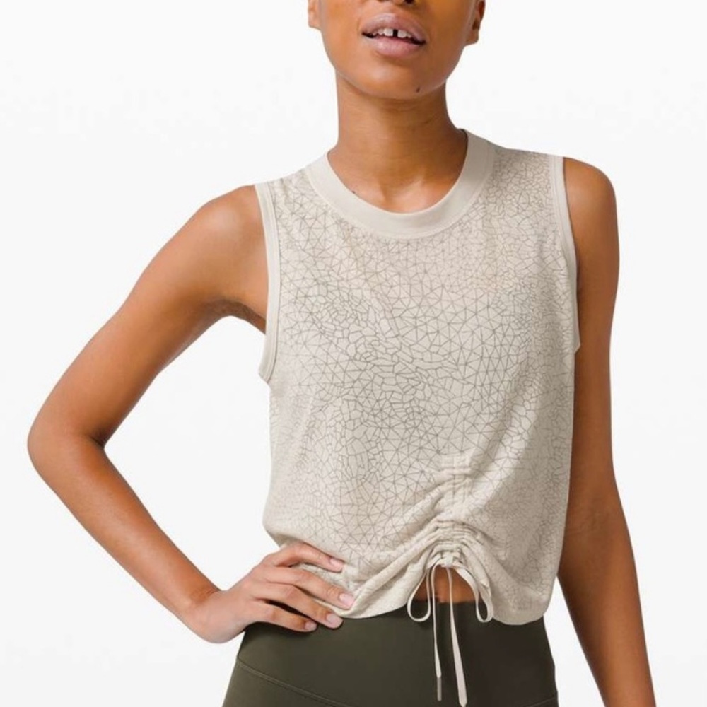 Lululemon top